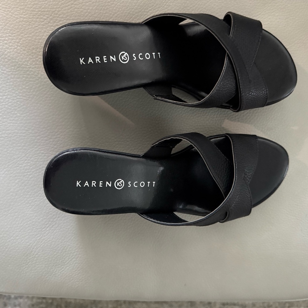New Karen Scott Women's Black Sandals never worn $25 size 8